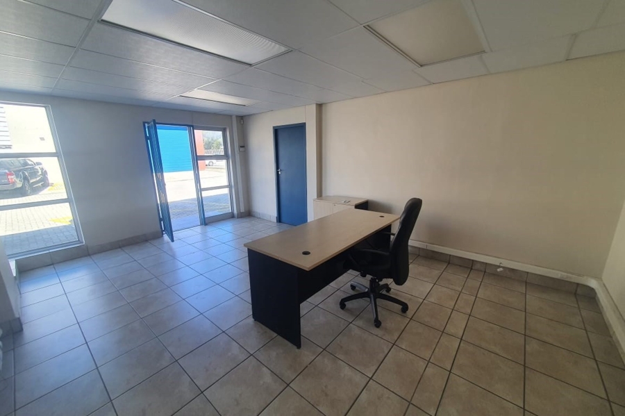 To Let commercial Property for Rent in Fairview Eastern Cape